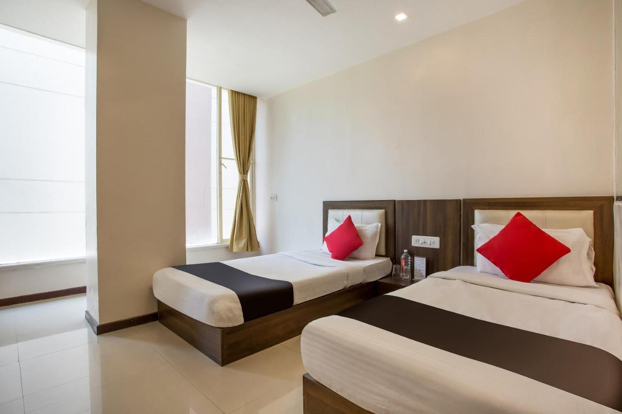 Capital O 35557 Hotel Aura Mumbai  Buitenkant foto