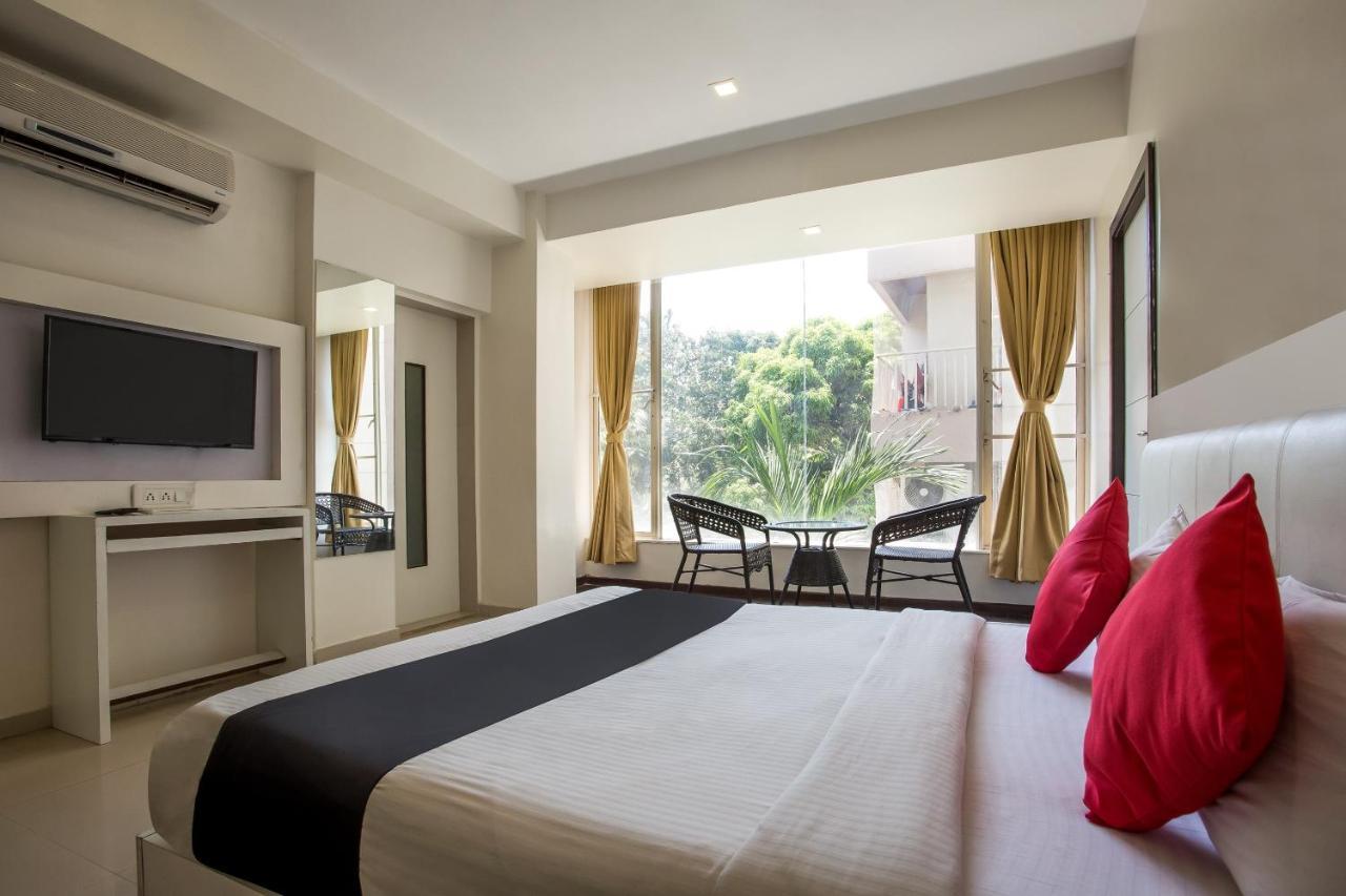 Capital O 35557 Hotel Aura Mumbai  Buitenkant foto
